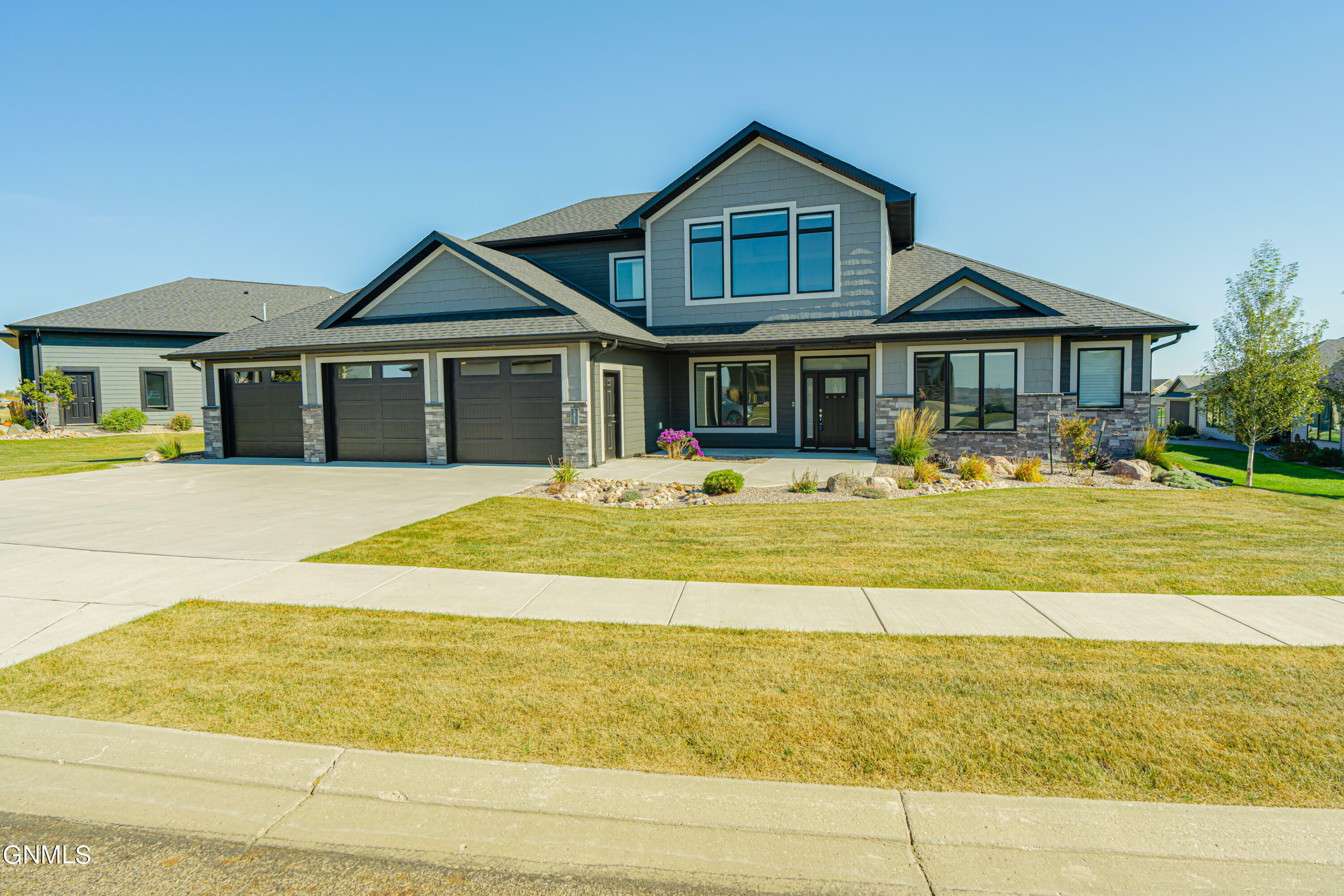 Property Photo:  5817 Crested Butte Road  ND 58503 