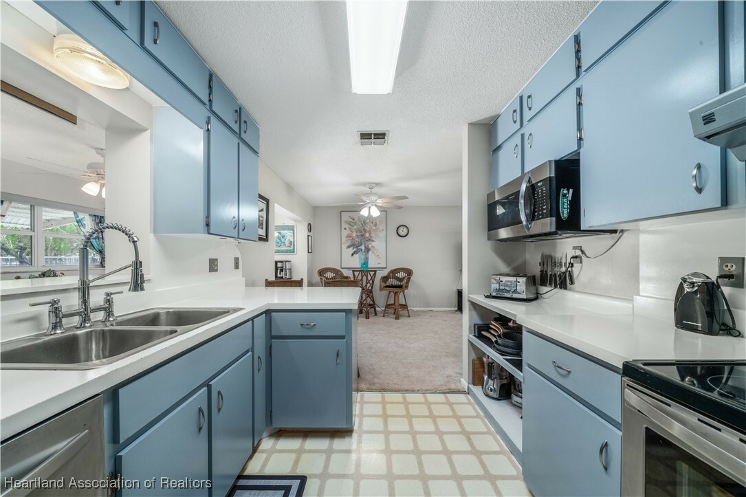 Property Photo:  132 Winston Road  FL 33876 