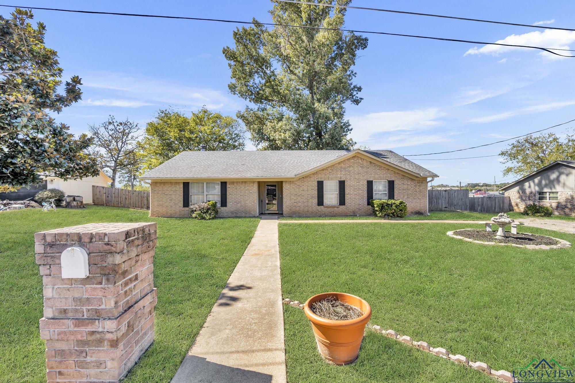 305 Patty Ct  Longview TX 75605 photo