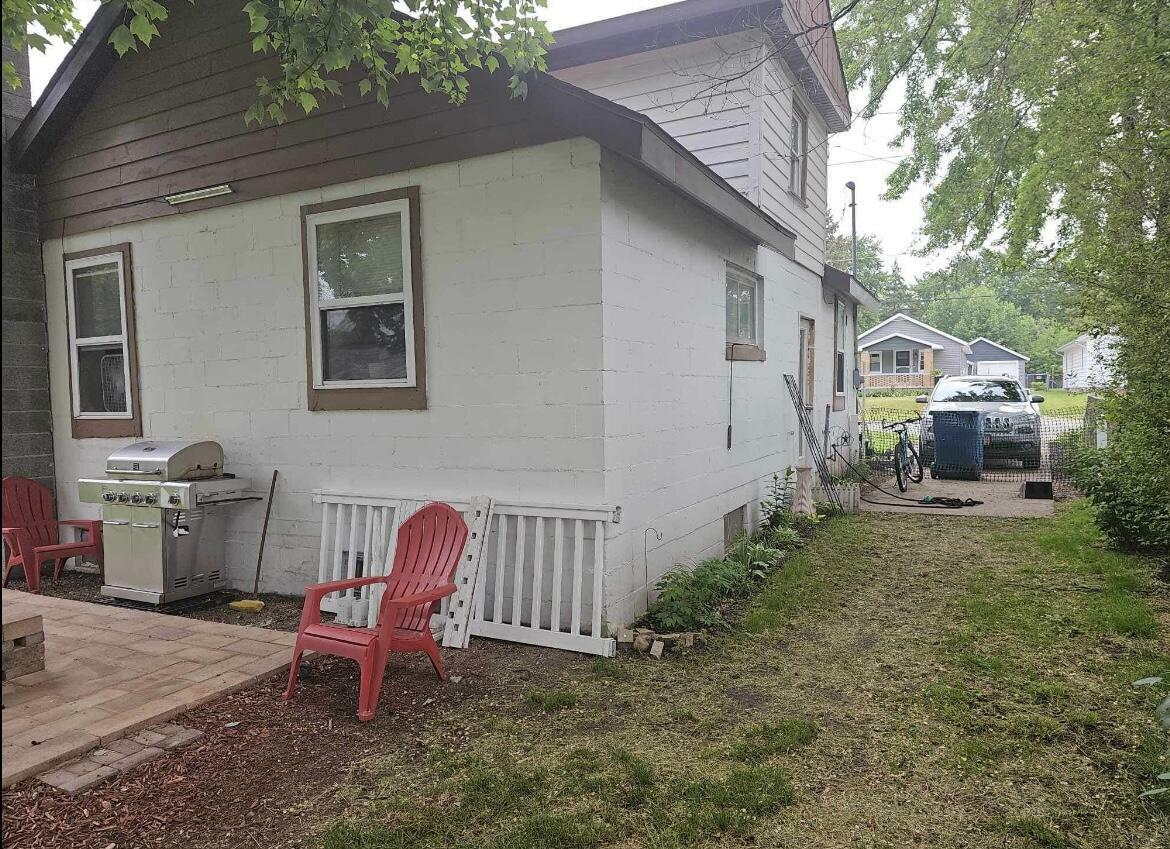 Property Photo:  3115 Longstreet Avenue SW  MI 49509 