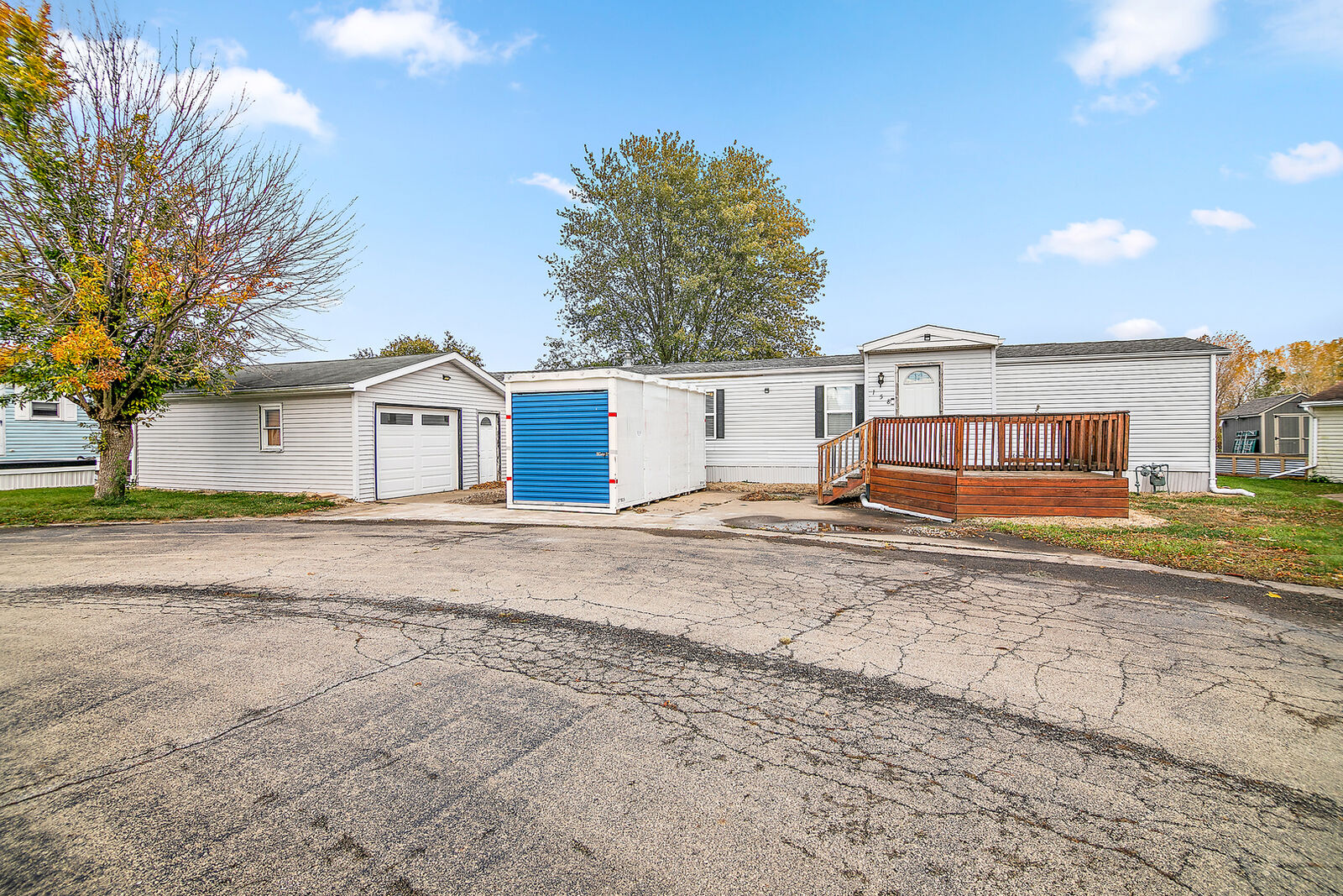 Property Photo:  158 Chad Court  IL 60950