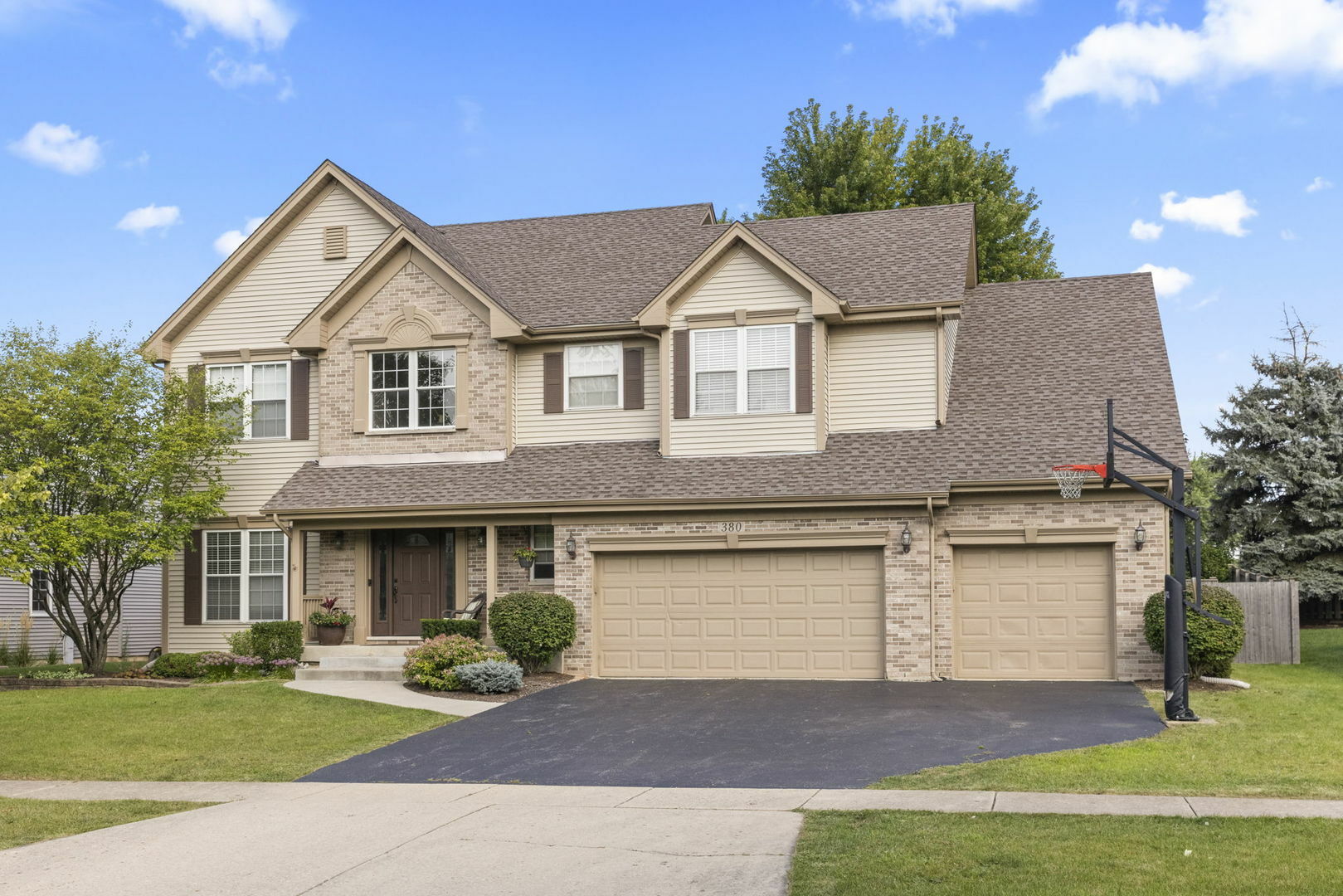 Property Photo:  380 Bradford Circle  IL 60510 