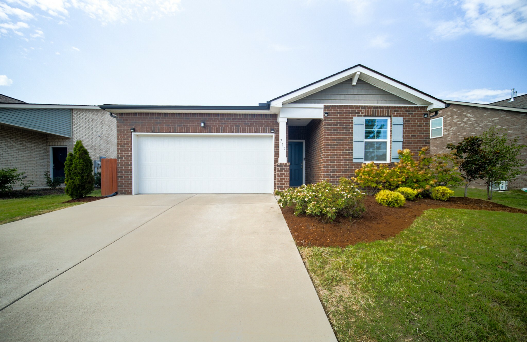 Property Photo:  712 Amberton Dr  TN 37167 