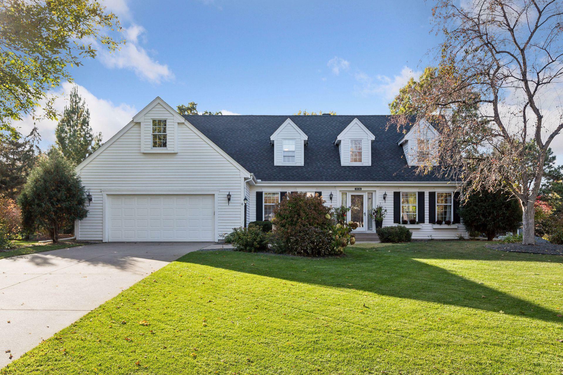 Property Photo:  3536 Fairfax Lane  MN 55129 