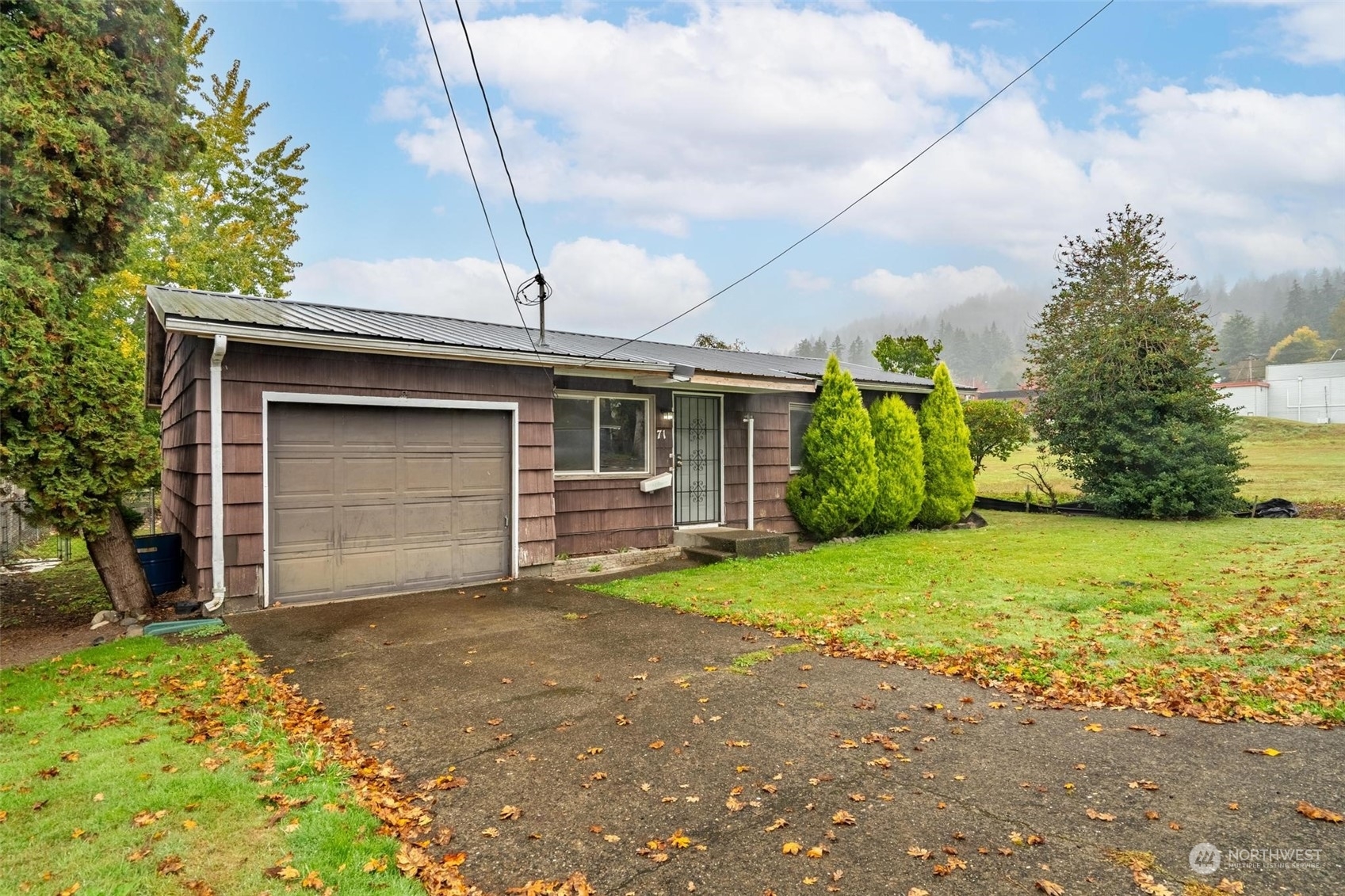 Property Photo:  71 SW 13th Street  WA 98532 