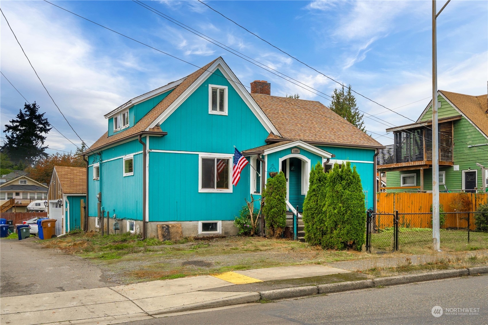 Property Photo:  1006 S Cedar Street  WA 98405 