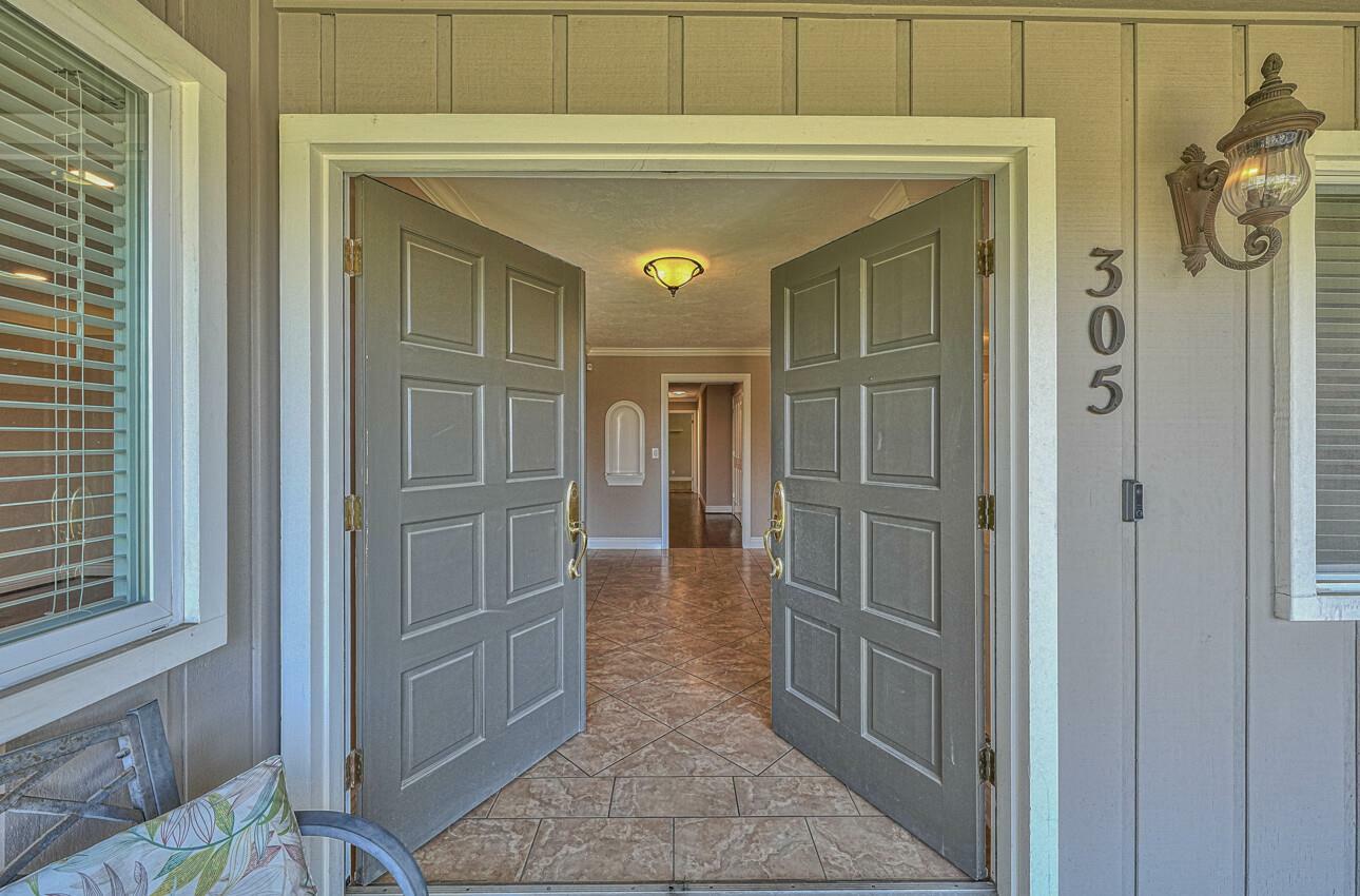 Property Photo:  305 La Jolla Circle  CA 93901 