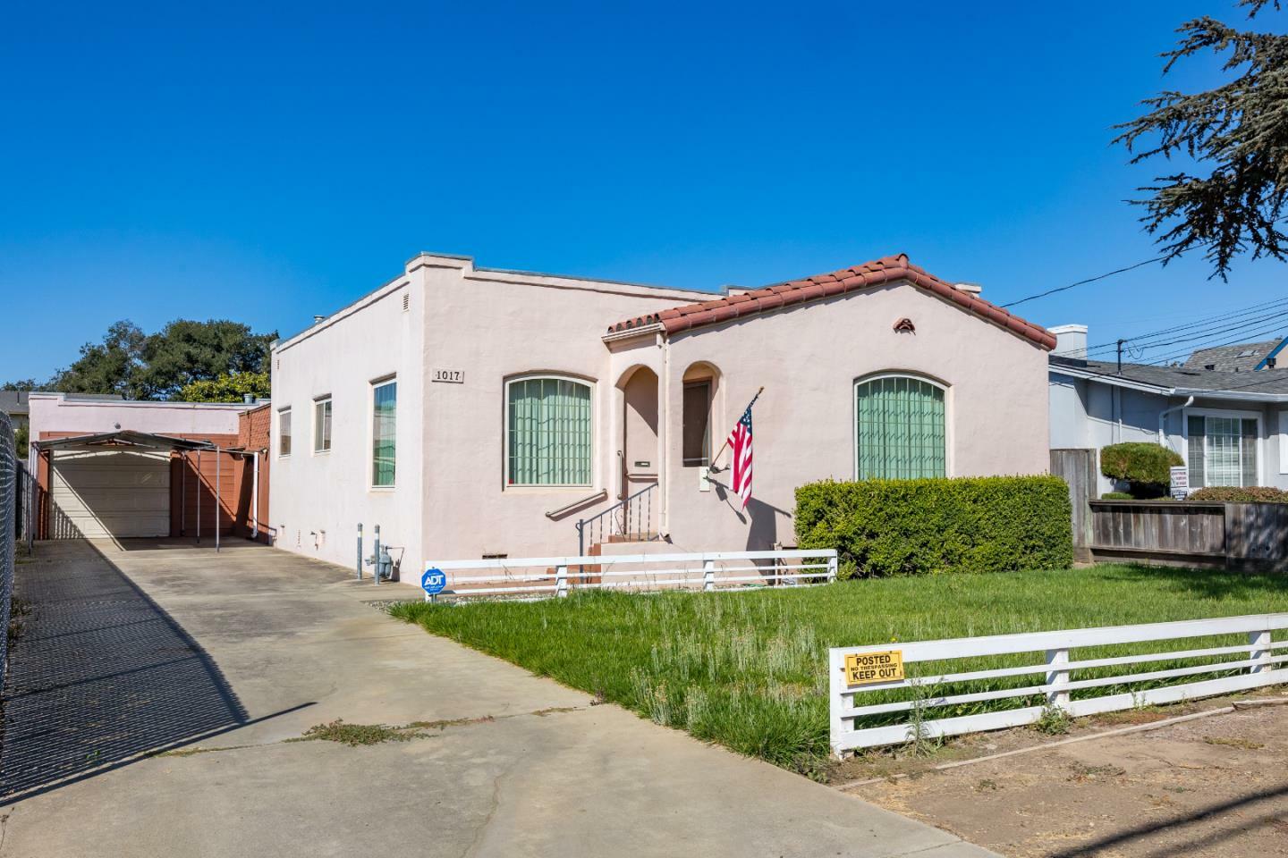 Property Photo:  1017 East Lake Avenue  CA 95076 