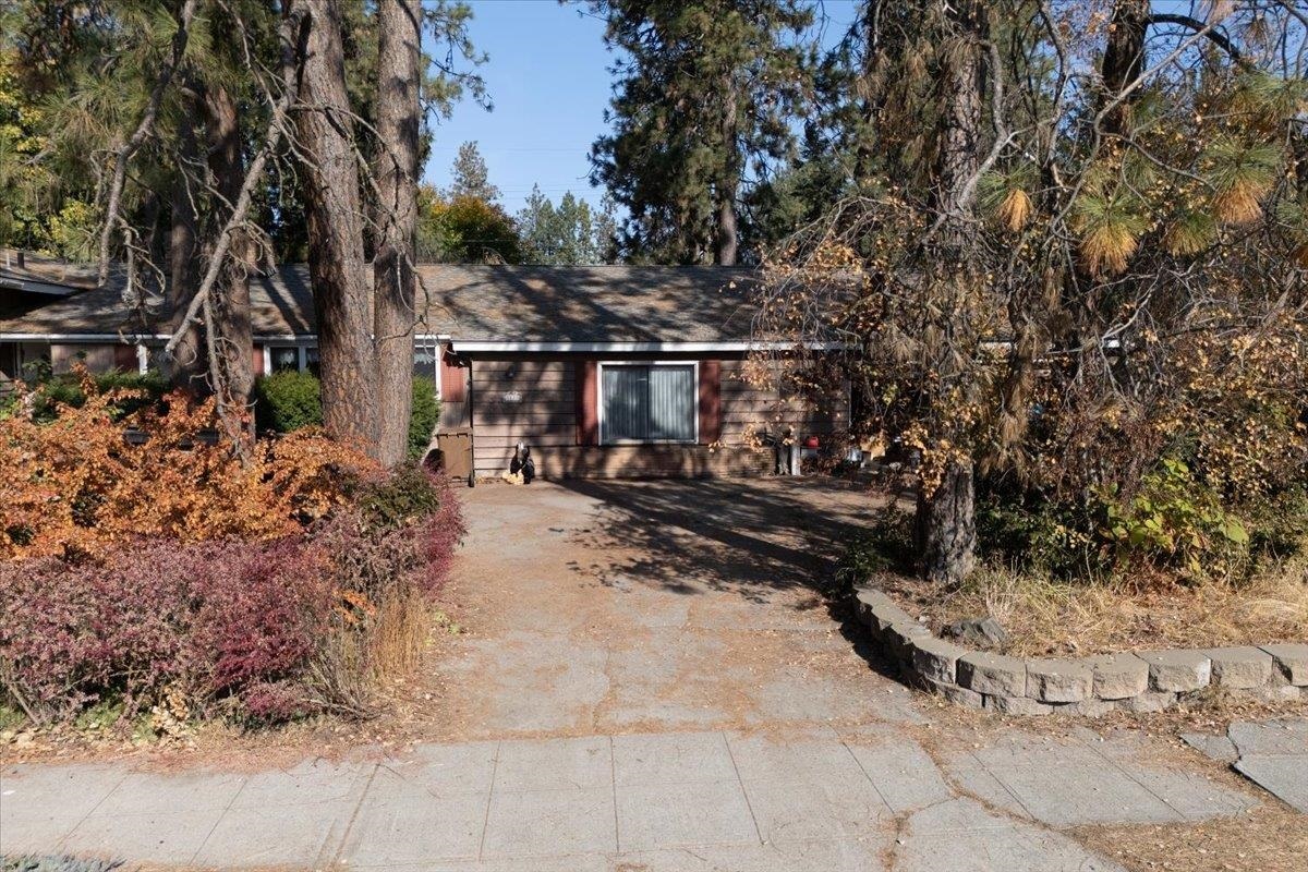 Property Photo:  1111 E 27th Ave  WA 99203 