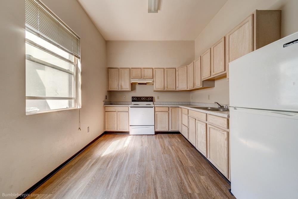 Property Photo:  406  W Sprague Ave 307  WA 99201 