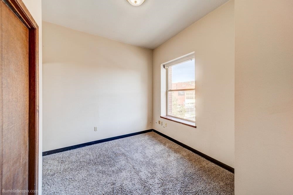 Property Photo:  406  W Sprague Ave 305  WA 99201 