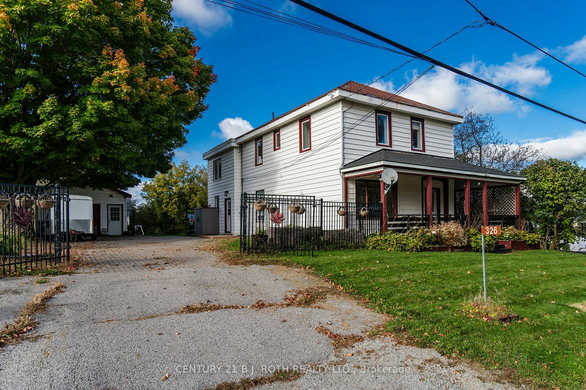 Property Photo:  326 Lafontaine Rd W  ON L9M 0H1 