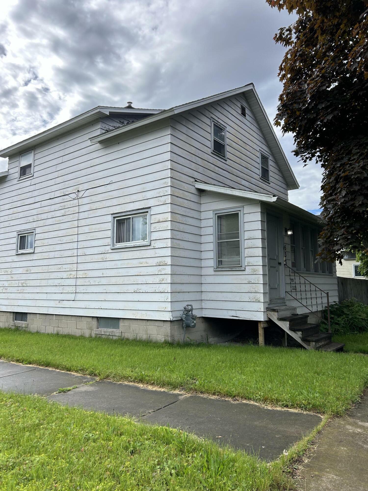 Property Photo:  533 Dawson Street  MI 49707 