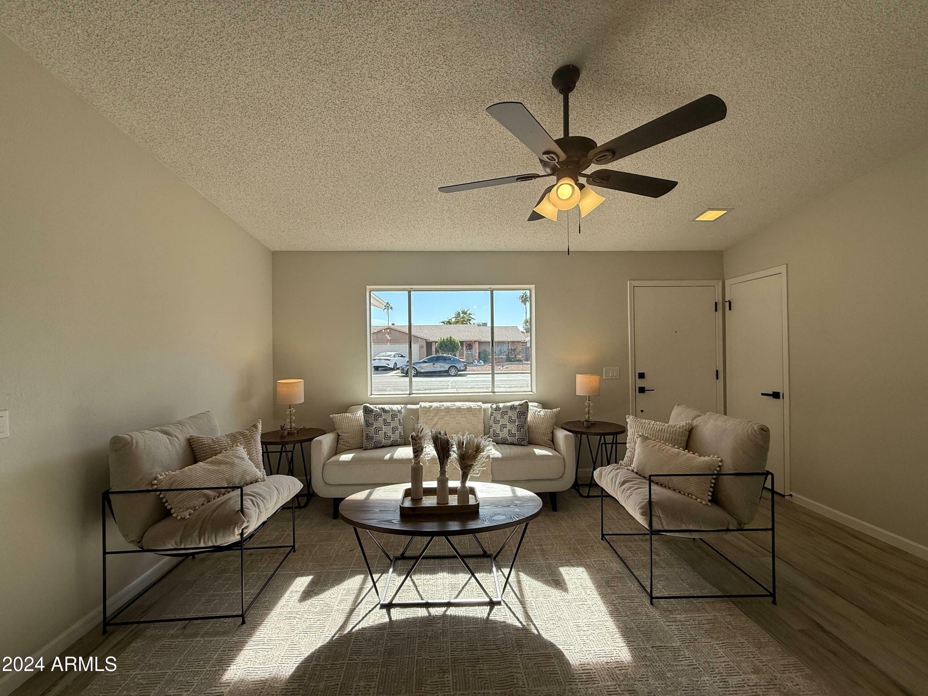 Property Photo: 812 W Brooks Street AZ 85225