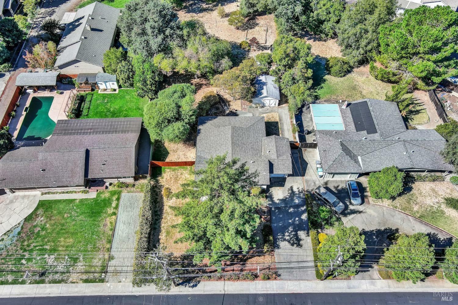 Property Photo:  986 Davis Street  CA 95687 