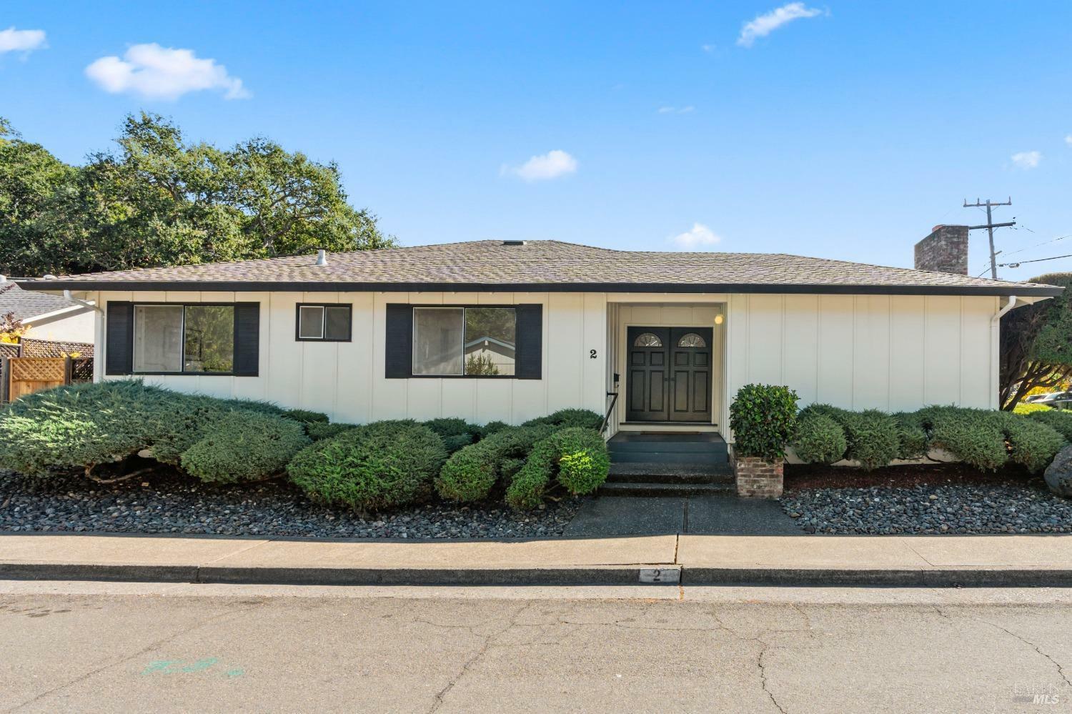 Property Photo:  2 Taft Court  CA 94947 