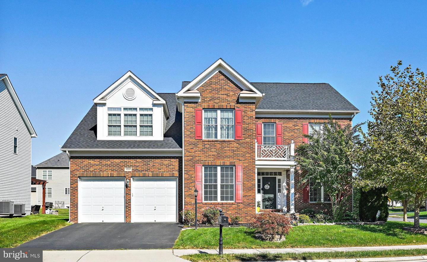 Property Photo: 41544 Hoddesdon Court VA 20105