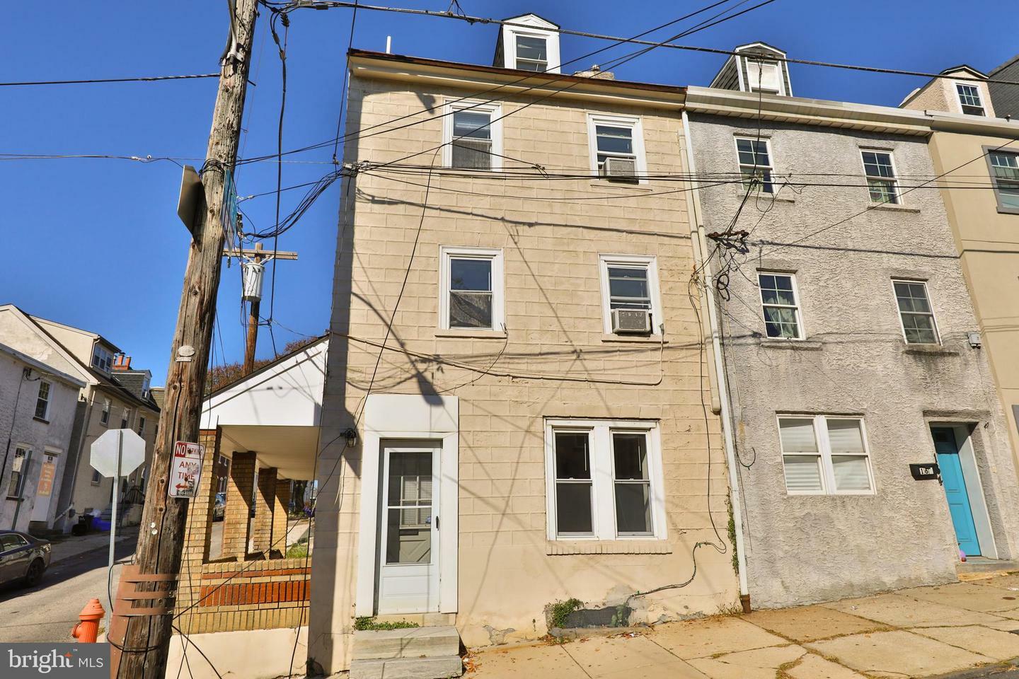 162 Green Lane  Philadelphia PA 19127 photo