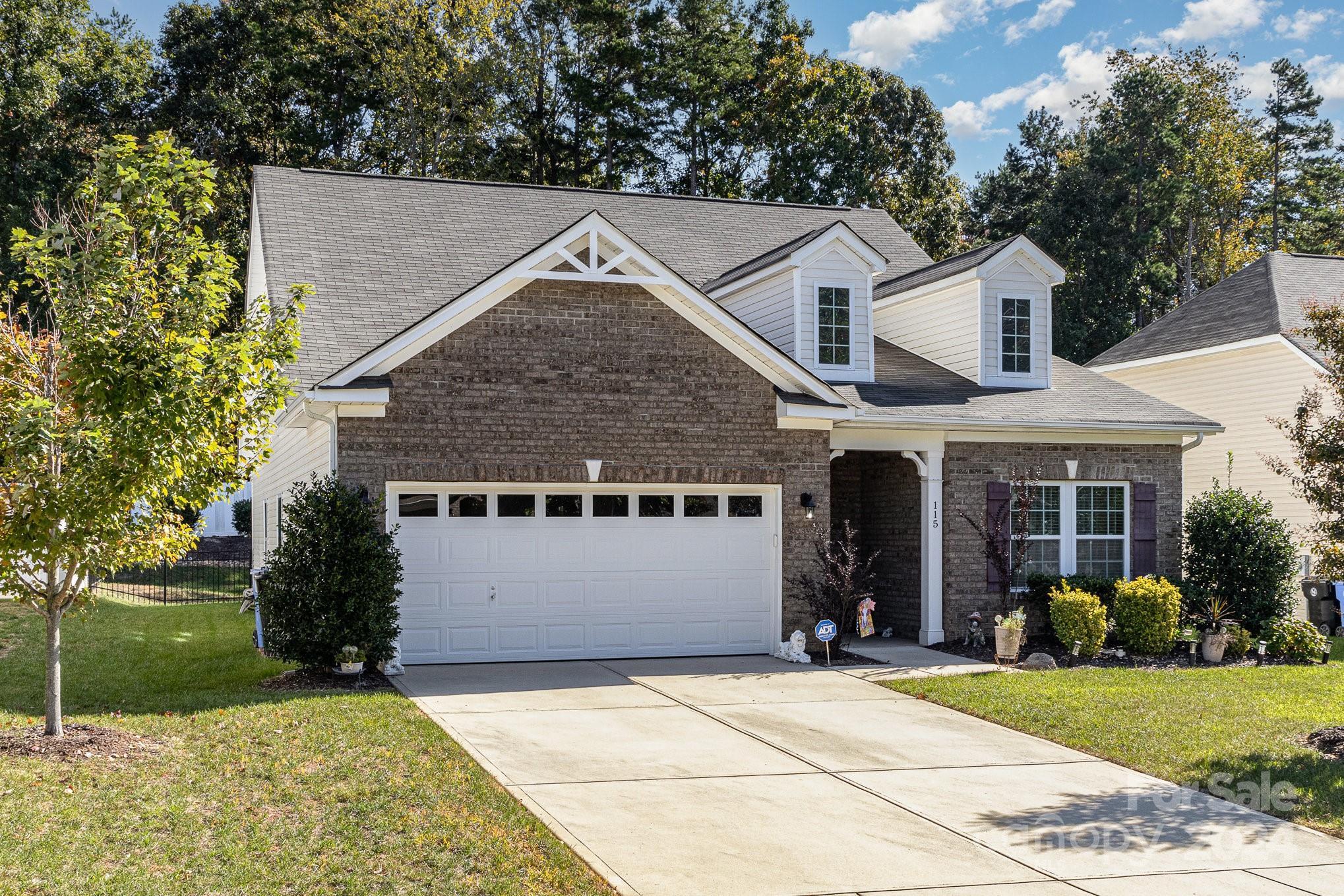 Property Photo: 115 Paradise Hills Circle NC 28115