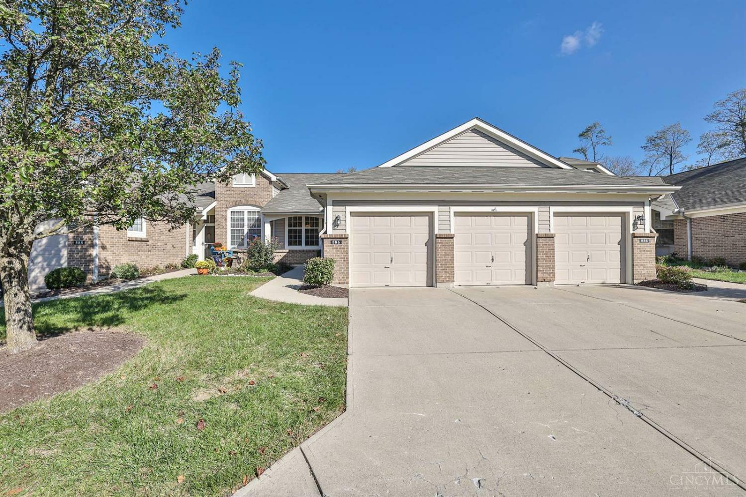 Property Photo:  886 Southmeadow Circle  OH 45231 