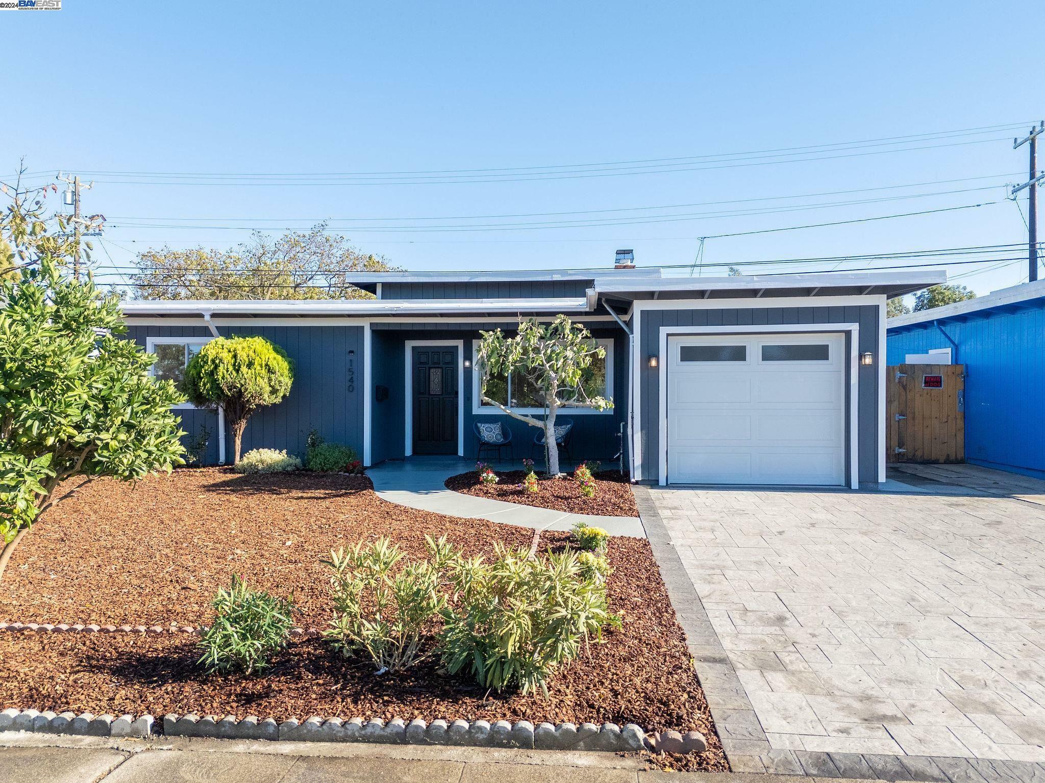 Property Photo:  1540 Newbridge Ave.  CA 94401 