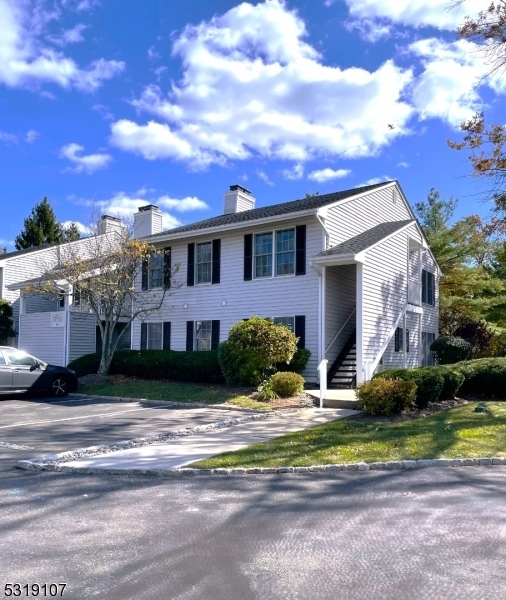 Property Photo: 115 Mockingbird Ct NJ 08887