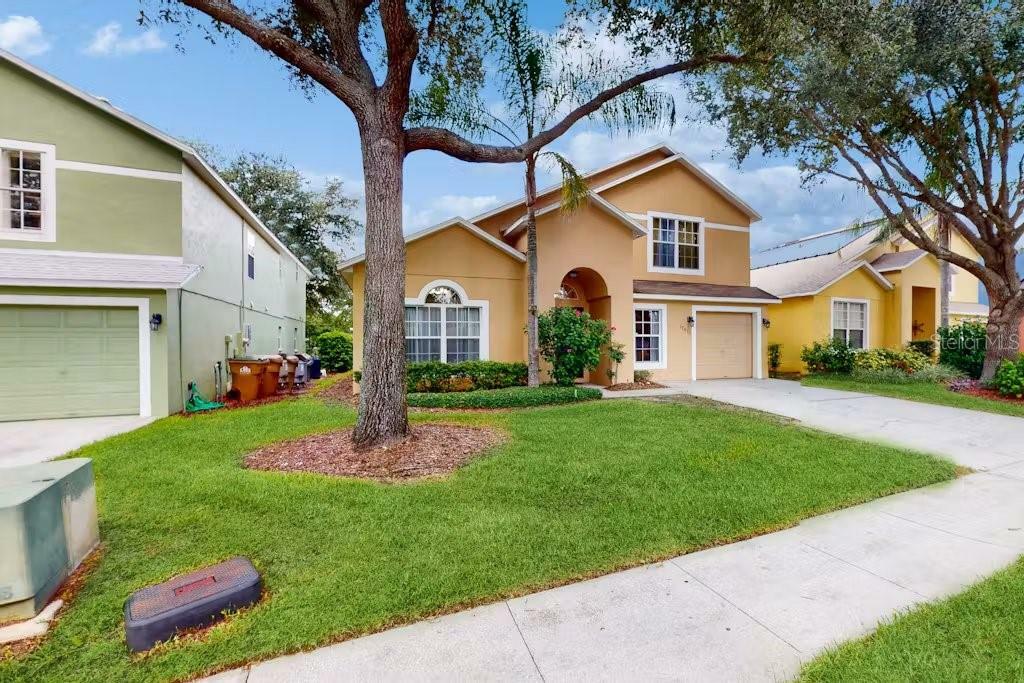 Property Photo:  17833 Woodcrest Way  FL 34714 