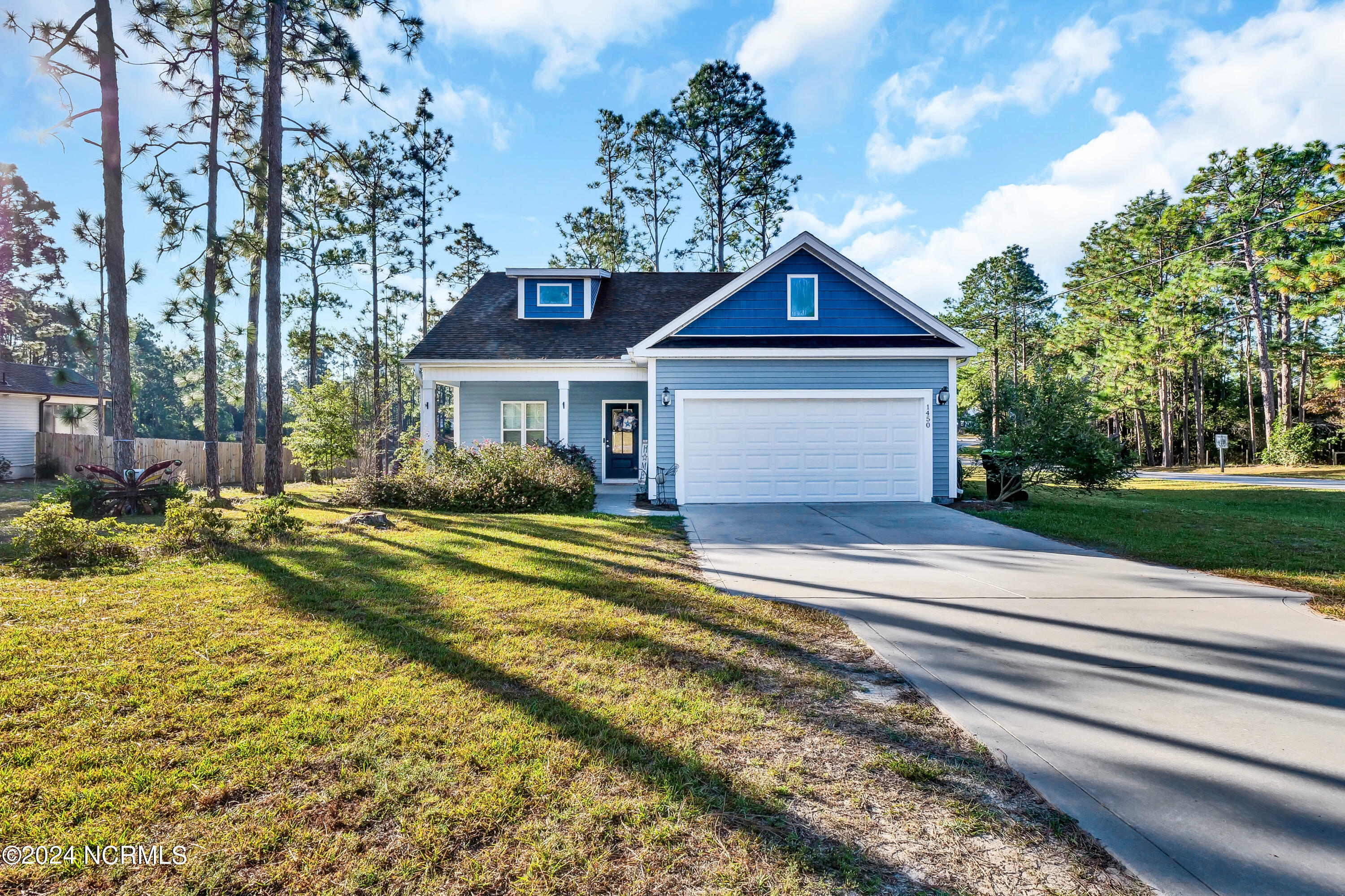 Property Photo:  1450 Lisa Road  NC 28461 