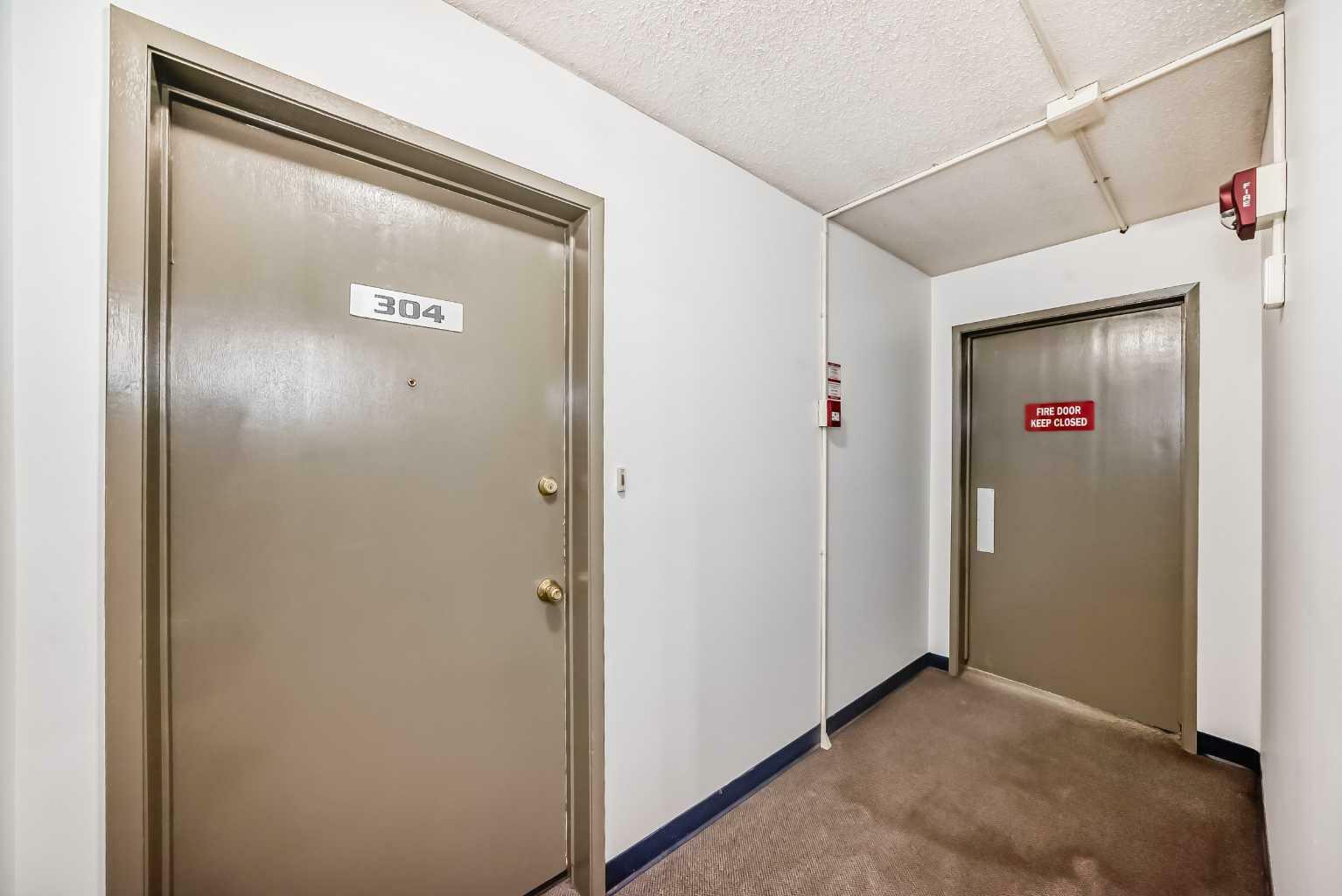 Property Photo: 4328 4 Street NW 304 AB T2K 1A2