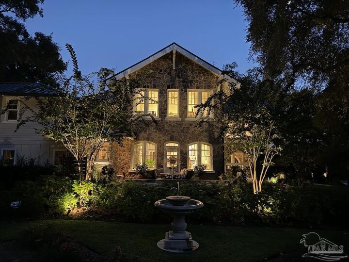 Property Photo: 3260 Seville Dr FL 32503
