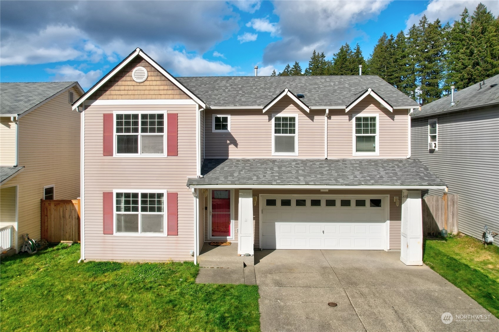 Property Photo:  1517  203rd Street Ct E  WA 98387 