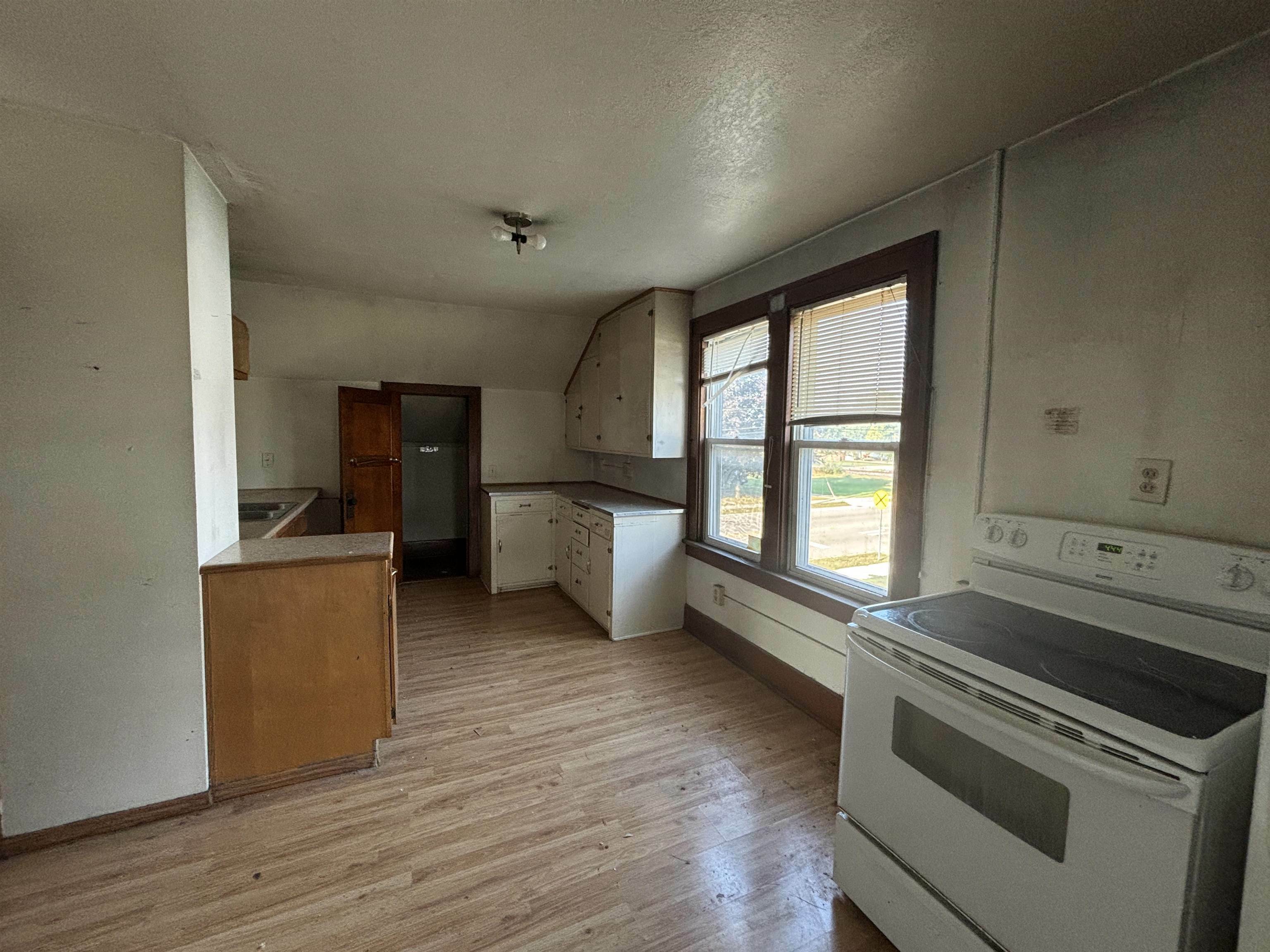 Property Photo:  120 N Hamlin Street  WI 54166 