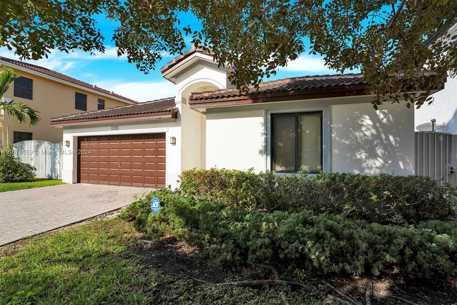 Property Photo:  16241 SW 61st Ln  FL 33193 