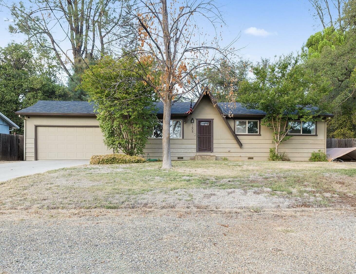 Property Photo:  1608 Oakdale Court  CA 96002 