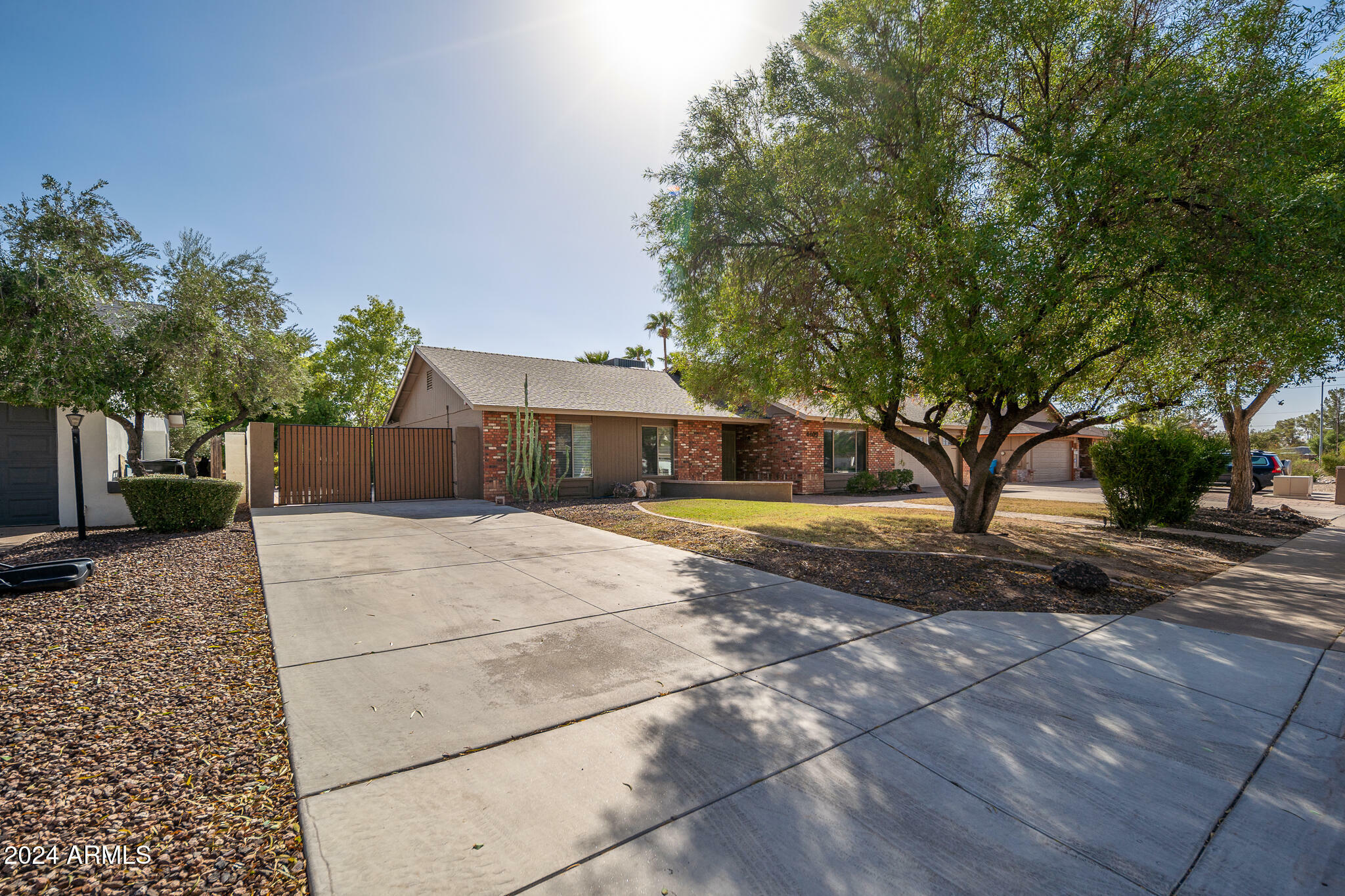 Property Photo:  4409 E Grandview Road  AZ 85032 