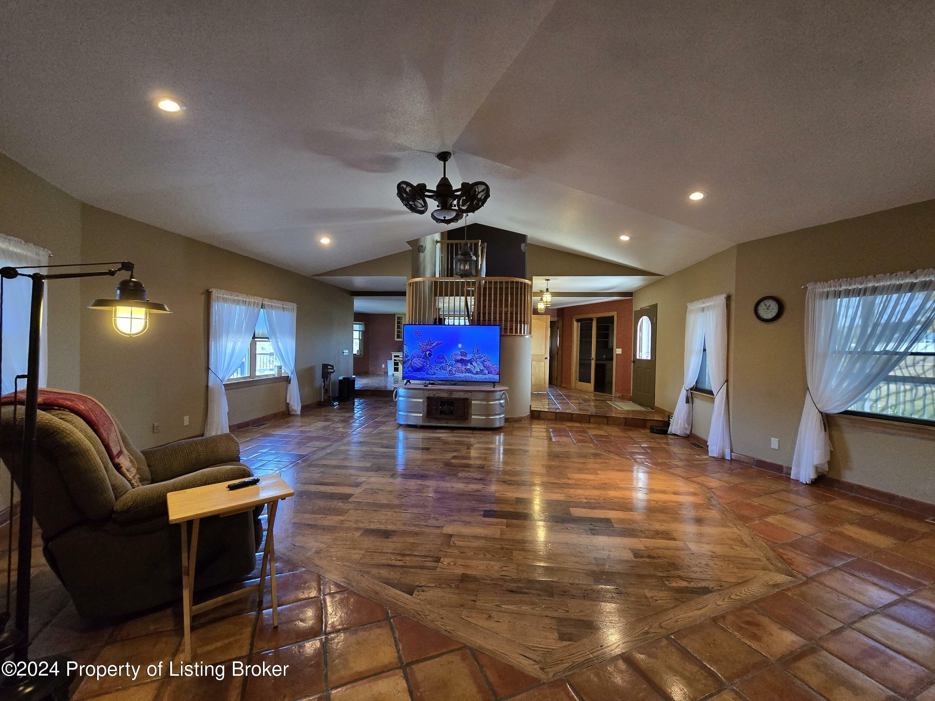 Property Photo:  525 River Drive  ND 58601 