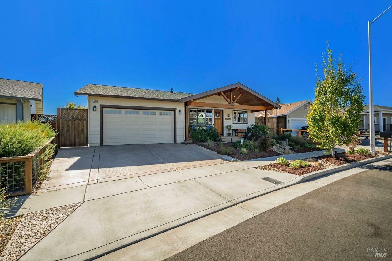 Property Photo:  3630 Hemlock Court  CA 95403 