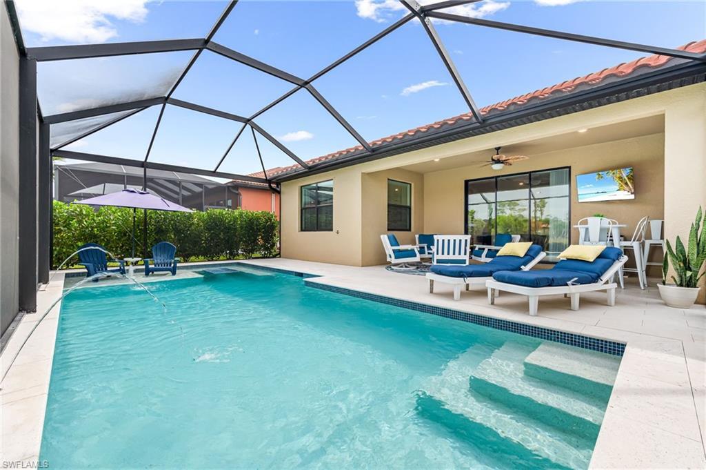 Property Photo: 1541 Parnell Ct FL 34113