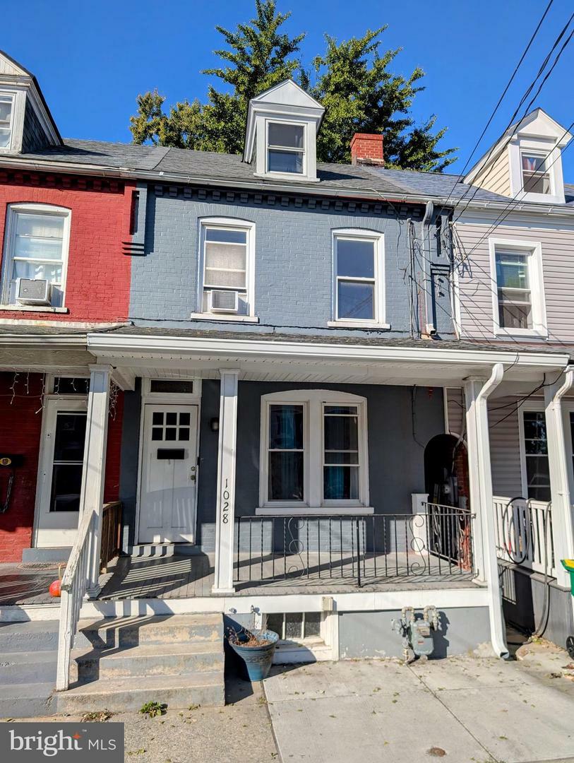 Property Photo:  1028 N Lime Street  PA 17602 