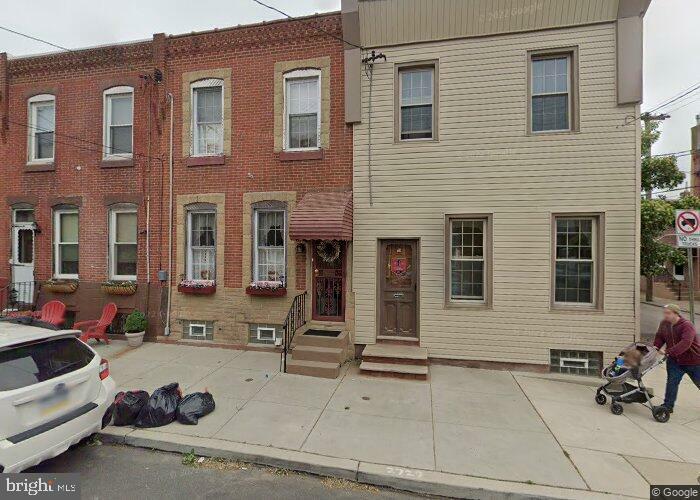 Property Photo:  2727 E Ann Street  PA 19134 