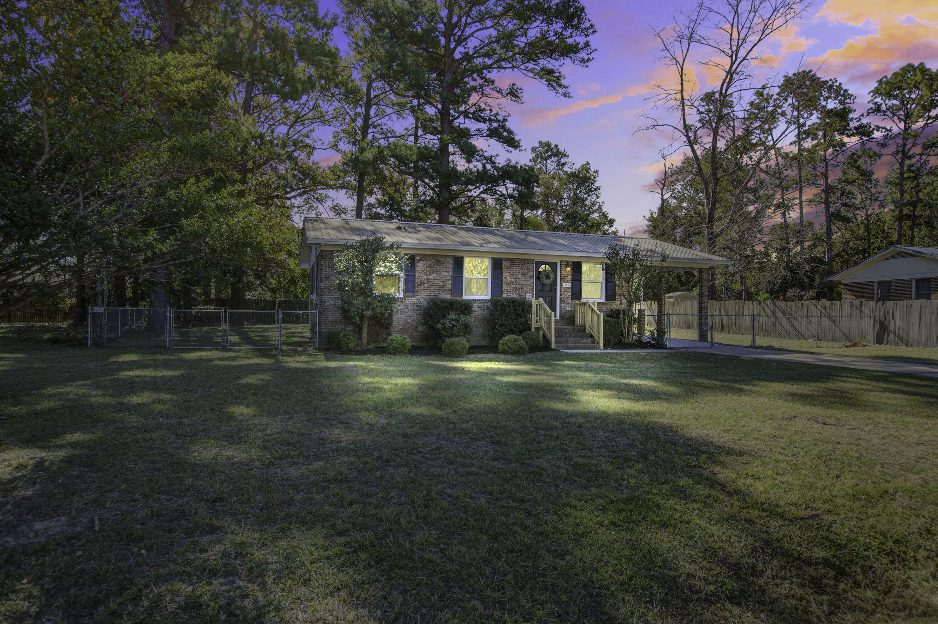 Property Photo:  419 Lakeshore Drive  SC 29488 