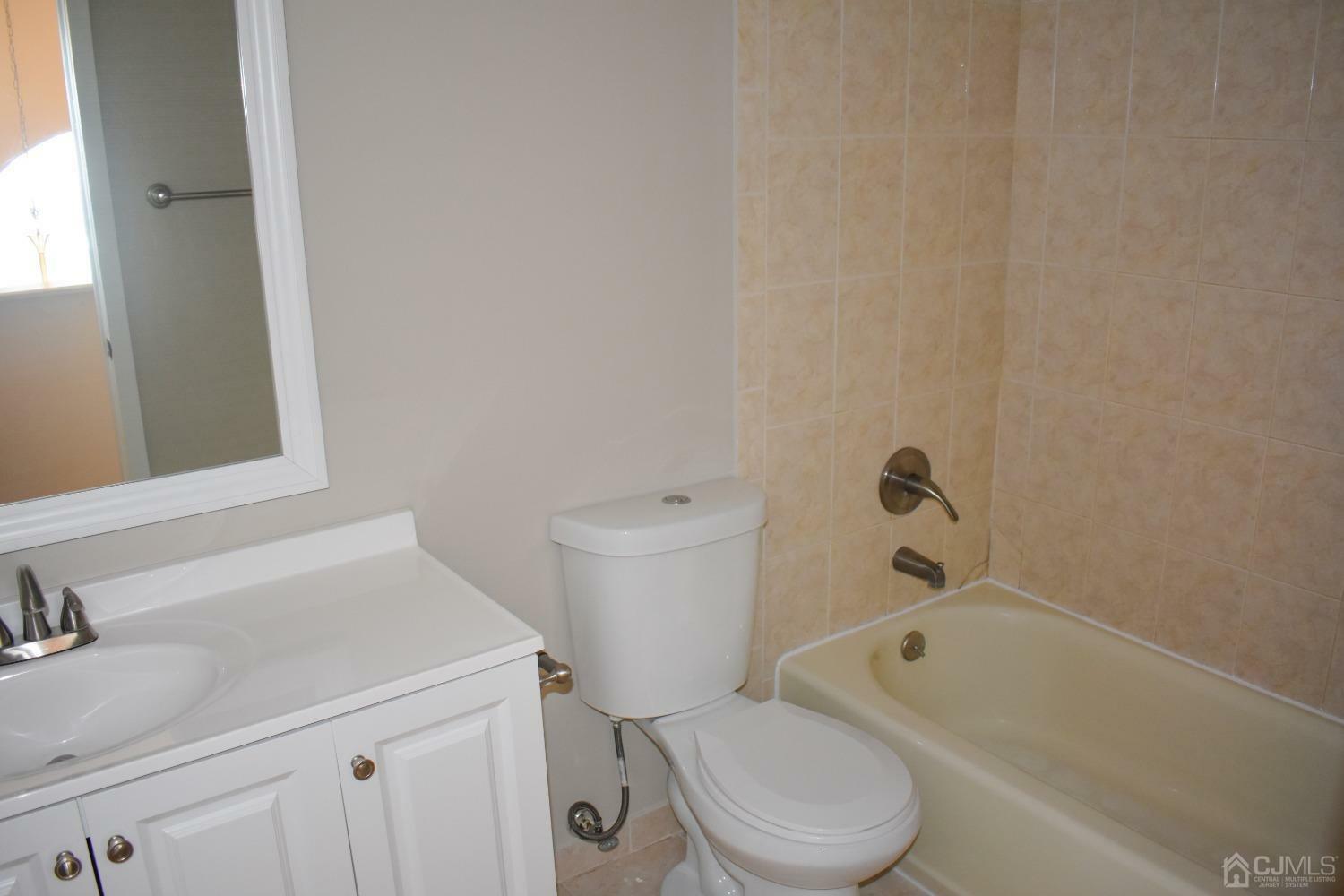 Property Photo:  76 Hampton Court  NJ 08844 