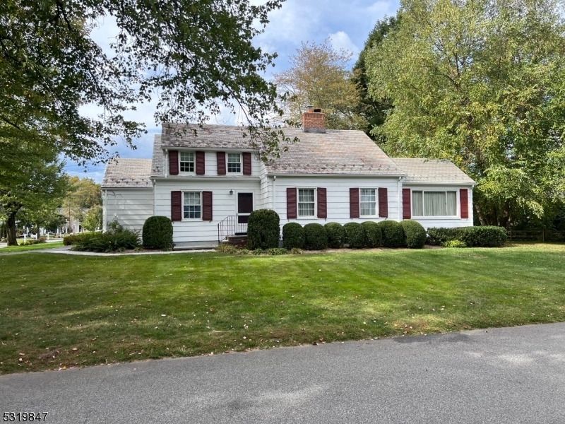 Property Photo:  2 Whitman Dr  NJ 07928 