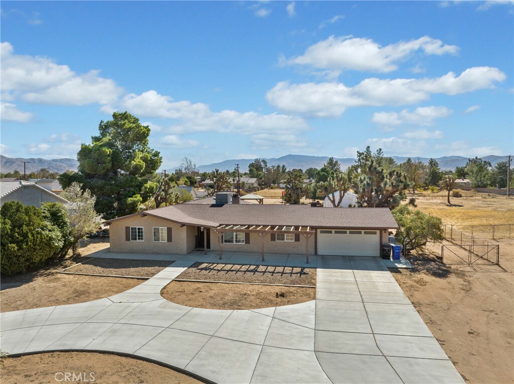 Property Photo:  14101 Hopi Road  CA 92307 