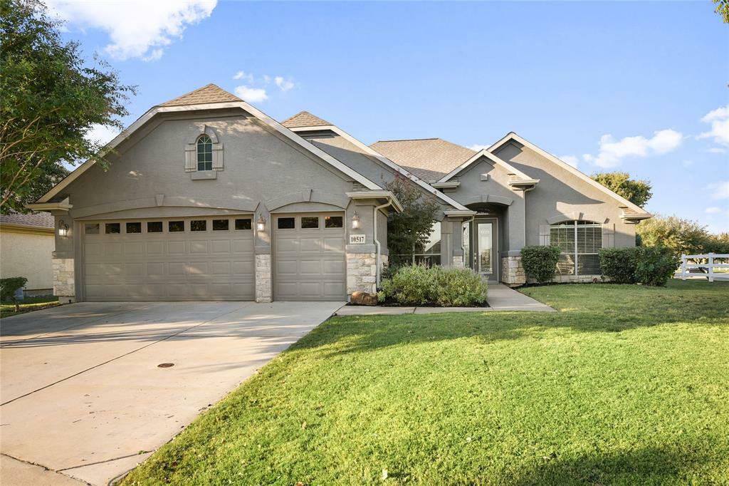 Property Photo:  10517 Belvedere Drive  TX 76207 