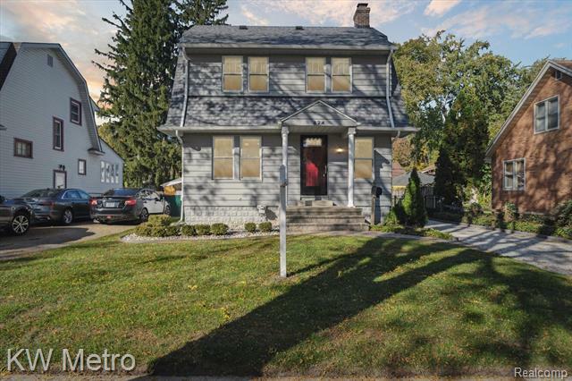 Property Photo:  824 Park Avenue  MI 48067 