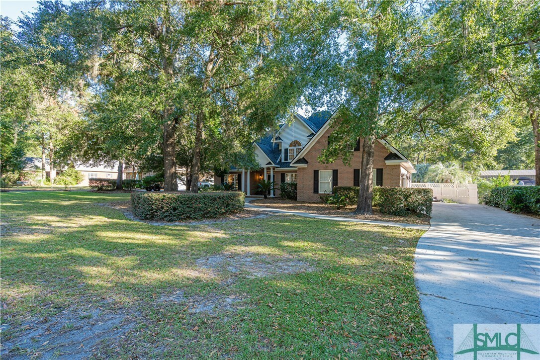 Property Photo:  141 Royal Oak Drive  GA 31312 