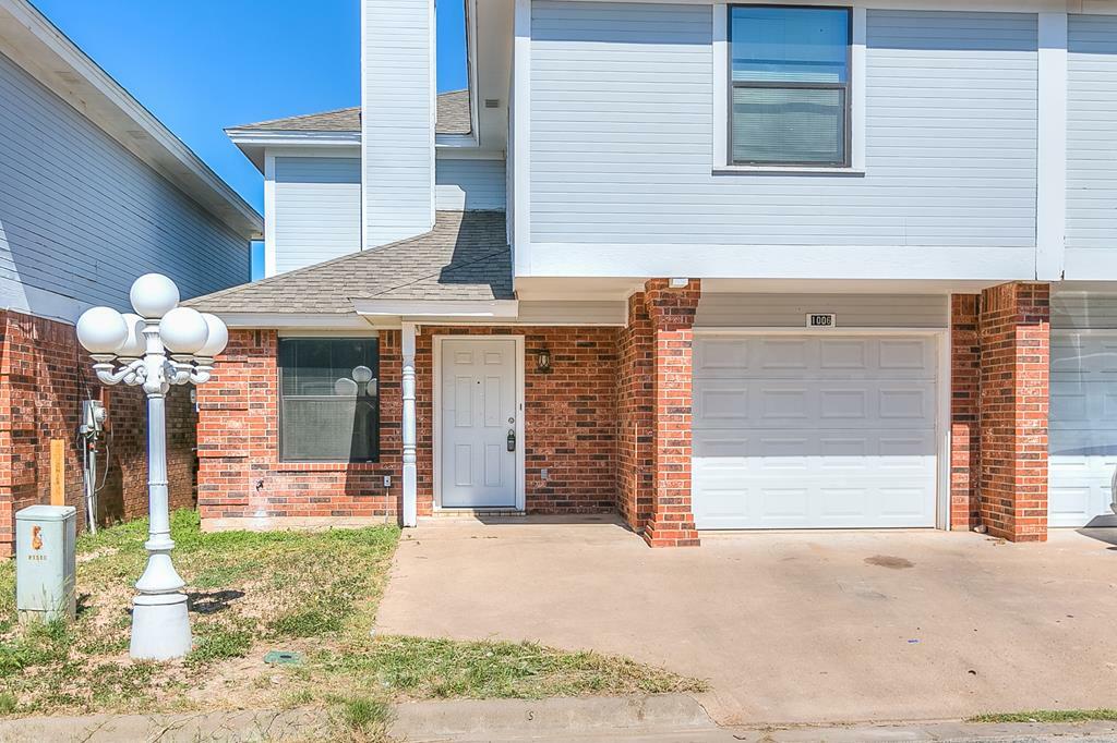 Property Photo:  1006 Holiday Dr  TX 76901 