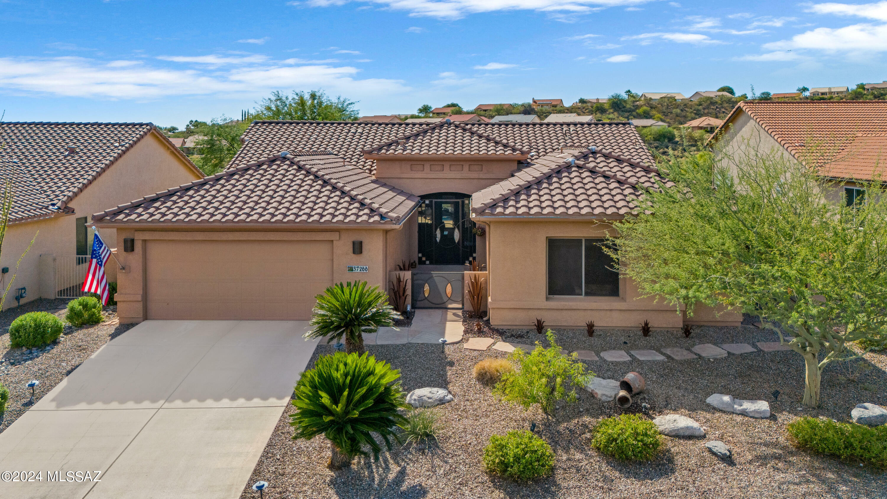 Property Photo:  37266 S Rock Crest Drive  AZ 85739 