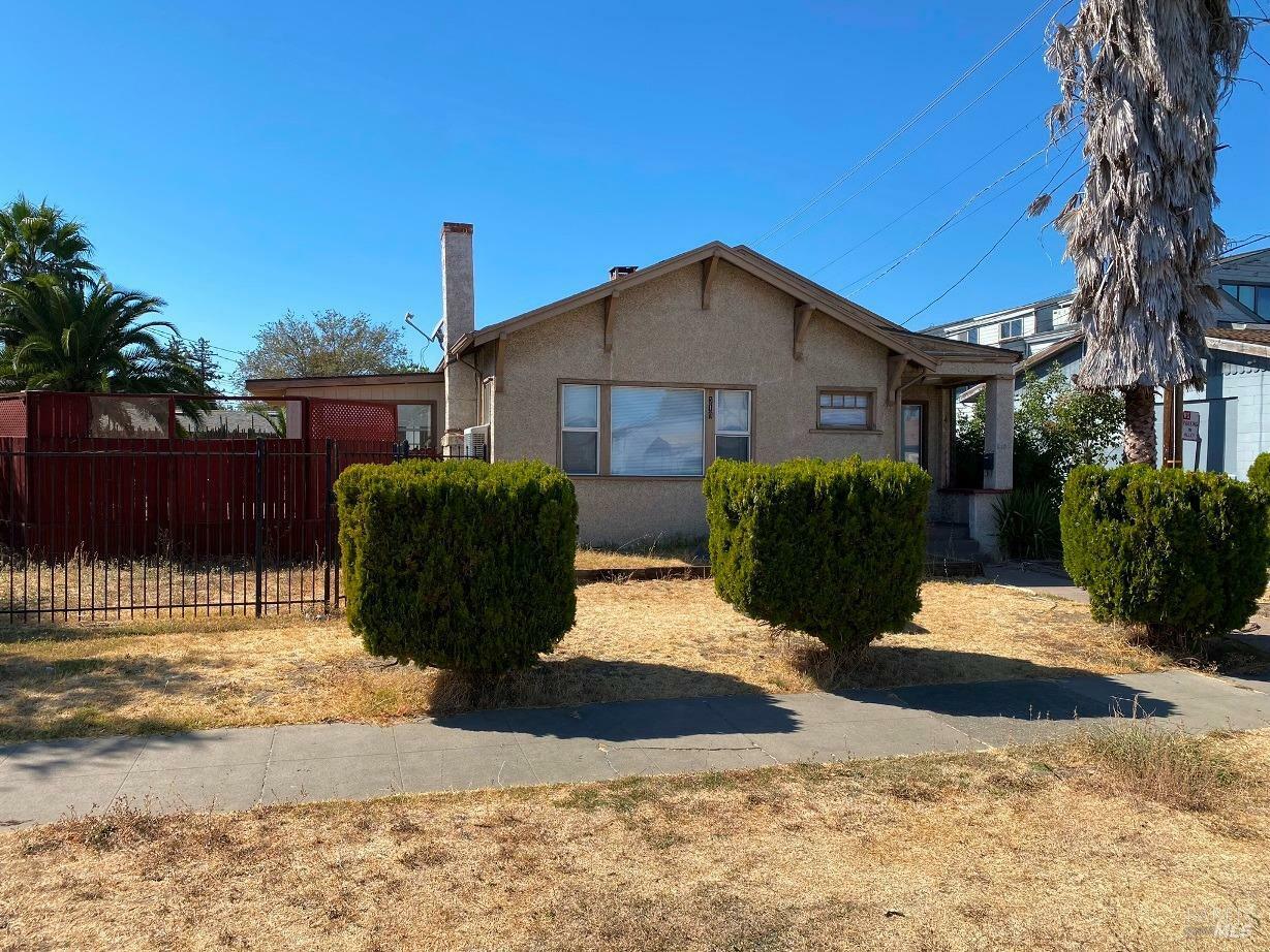 Property Photo:  519 Taylor Street  CA 94533 